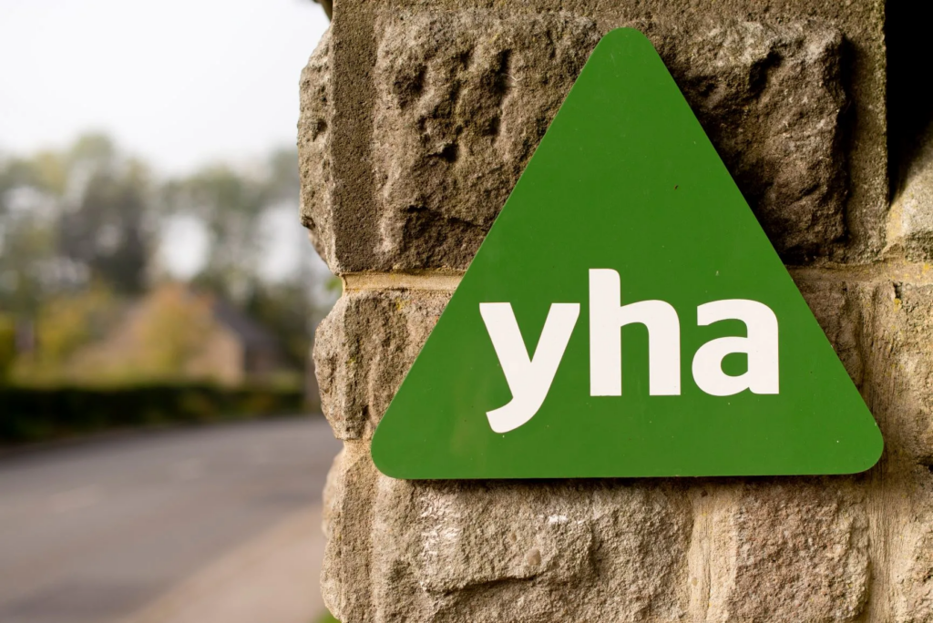 YHA-logo